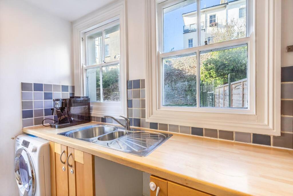 브라이턴 Victorian Flat Close To Station With Large Garden 아파트 외부 사진