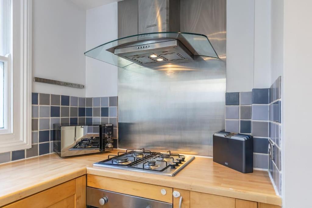 브라이턴 Victorian Flat Close To Station With Large Garden 아파트 외부 사진